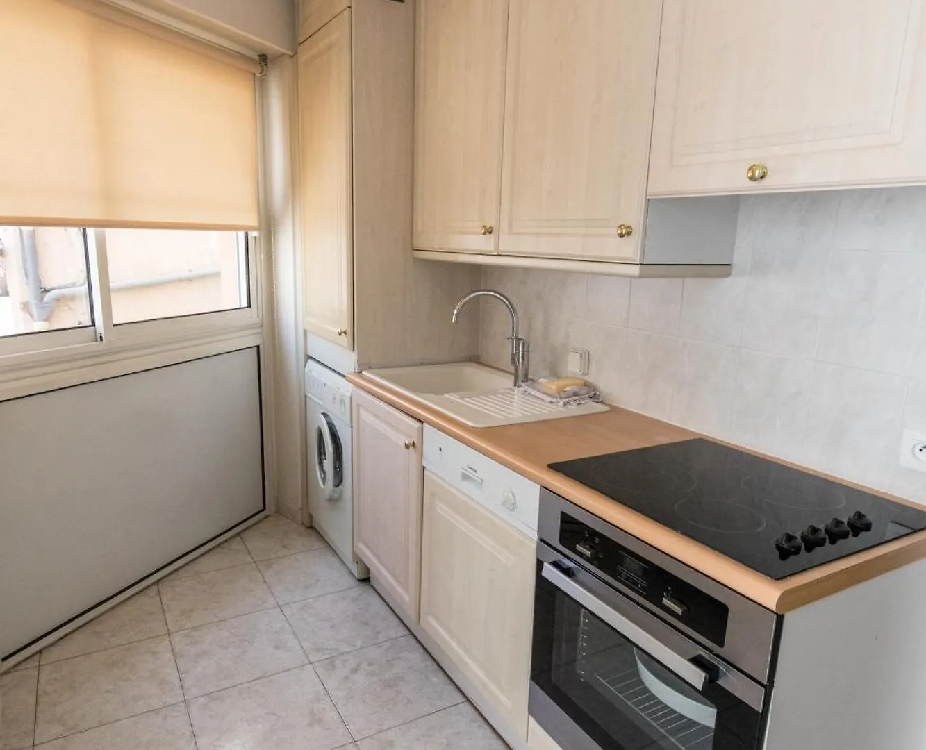 Cannes Croisette Prestige Apart'Hotel 2*,  Γαλλία